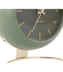 Karlsson Tafelklok Globe - Mosgroen - 21x24,5x14cm 8 Karlsson Tafelklok Globe - Mosgroen - 21x24,5x14cm -Dagelijkse Boodschappen Winkel 04e09a29ed5b454a8901a992f597577e