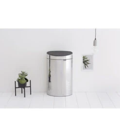 Brabantia Touch Bin New Afvalemmer, 40 Liter, Brilliant Steel 7 Brabantia Touch Bin New Afvalemmer, 40 Liter, Brilliant Steel -Dagelijkse Boodschappen Winkel 06bafb181bc9425baaac7bd5ada2bbab