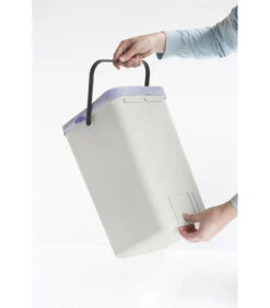 Brabantia Sort & Go Afvalemmer, 12 Liter - Light Grey 6 Brabantia Sort & Go Afvalemmer, 12 Liter - Light Grey -Dagelijkse Boodschappen Winkel 093ebd44372045d5abe46e185ad0e2cb