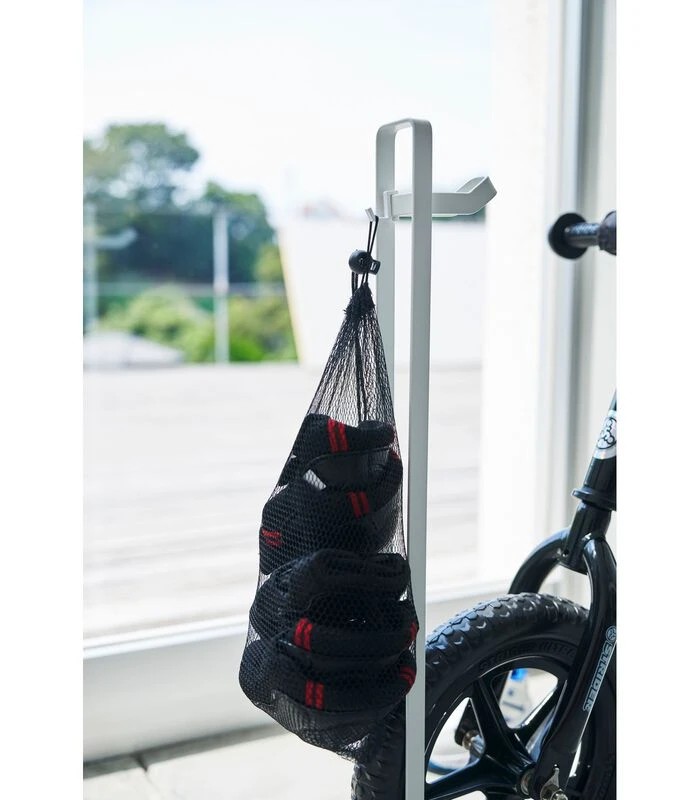 Yamazaki Kids Bike & Helmet Stand - Tower - White 4 Yamazaki Kids Bike & Helmet Stand - Tower - White - Afbeelding 4
