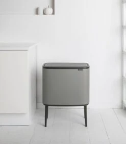 Brabantia Bo Touch Bin, 11+23 Liter - Mineral Concrete Grey 7 Brabantia Bo Touch Bin, 11+23 Liter - Mineral Concrete Grey -Dagelijkse Boodschappen Winkel 2314a4741fb941d5a5e01aff9525faa0 1