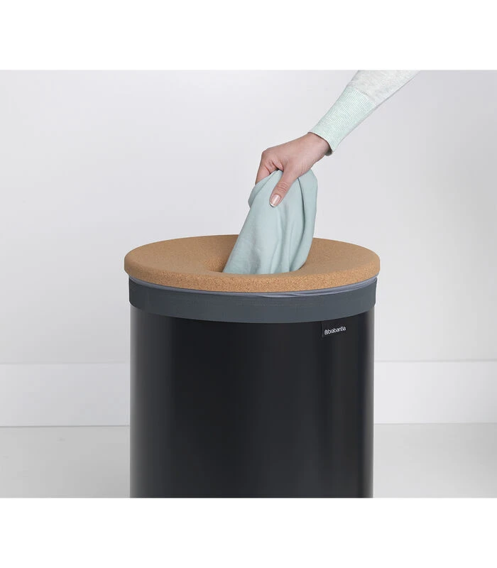 Brabantia Wasbox, 60 Liter, Kurken Deksel - Matt Black 2 Brabantia Wasbox, 60 Liter, Kurken Deksel - Matt Black - Afbeelding 2