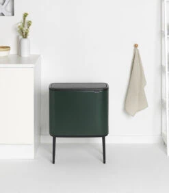 Brabantia Bo Touch Bin, 11 + 23 Liter - Pine Green 7 Brabantia Bo Touch Bin, 11 + 23 Liter - Pine Green -Dagelijkse Boodschappen Winkel 3bff7c4d12a74d2aa7cd2c85ce910787
