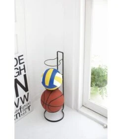 Yamazaki Ball Stand - Black -Dagelijkse Boodschappen Winkel 3dc4a9018a3a43c7bd540f7c6948c5bf