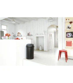 Brabantia Touch Bin Afvalemmer, 60 Liter - Matt Black -Dagelijkse Boodschappen Winkel 59a87fe921704e32a34ea9fc545ff527