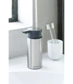 Brabantia Zeepdispenser, Profile - Matt Steel Fingerprint Proof -Dagelijkse Boodschappen Winkel 65e29d4ec9a04cdfb9669ade5e2a8f10