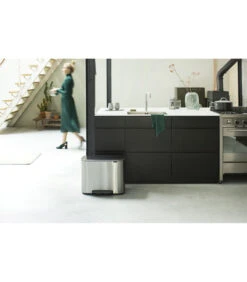 Brabantia Bo Pedaalemmer, 3 X 11 L - Matt Steel Fingerprint Proof -Dagelijkse Boodschappen Winkel 6d7ecc7037634636bc30855bdd89511f