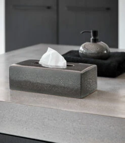 Tissuehouder UGO Forest-269 -Dagelijkse Boodschappen Winkel 76847830e64444f1b77b490446f30971