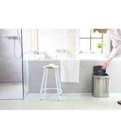 Brabantia Touch Bin Afvalemmer, 10 Liter, Rechthoekig 7 Brabantia Touch Bin Afvalemmer, 10 Liter, Rechthoekig -Dagelijkse Boodschappen Winkel 775c0b7bae9041b2bda5b9407a332d92