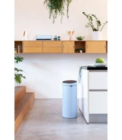 Brabantia Touch Bin New Afvalemmer, 30 Liter, Dreamy Blue 7 Brabantia Touch Bin New Afvalemmer, 30 Liter, Dreamy Blue -Dagelijkse Boodschappen Winkel 7ccddea8f55a4f6ba2fdccbc5264aed5
