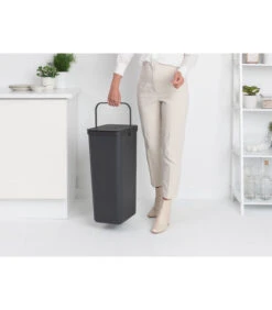 Brabantia Sort & Go Afvalemmer, 40 Liter - Grey -Dagelijkse Boodschappen Winkel 9164c04cb01241e6bae4846ccd81c92f