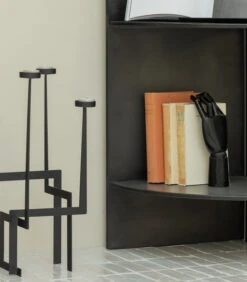 Dash Kandelaar - Metaal - Zwart - 51x30x30 -Dagelijkse Boodschappen Winkel a3b4948f697b4ebc82fabb6806e35ec6