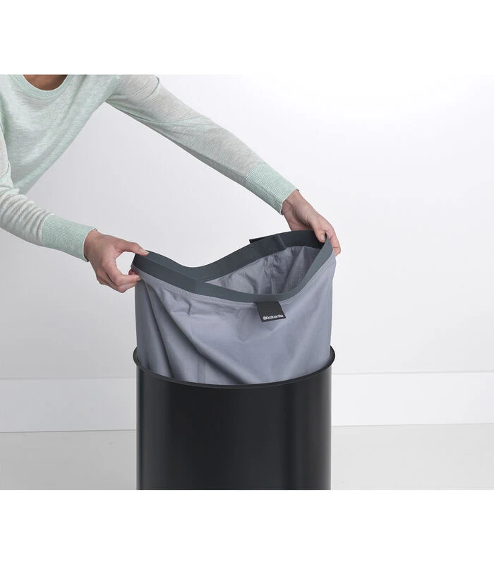Brabantia Wasbox, 60 Liter, Kurken Deksel - Matt Black 3 Brabantia Wasbox, 60 Liter, Kurken Deksel - Matt Black - Afbeelding 3