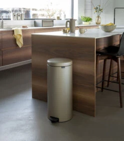Brabantia NewIcon Pedaalemmer, 30 Liter -Dagelijkse Boodschappen Winkel b249d4e6b22a493e976ce820899ed971