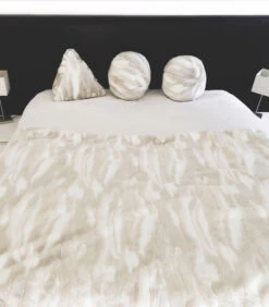 Plaid In Beige Imitatiebont