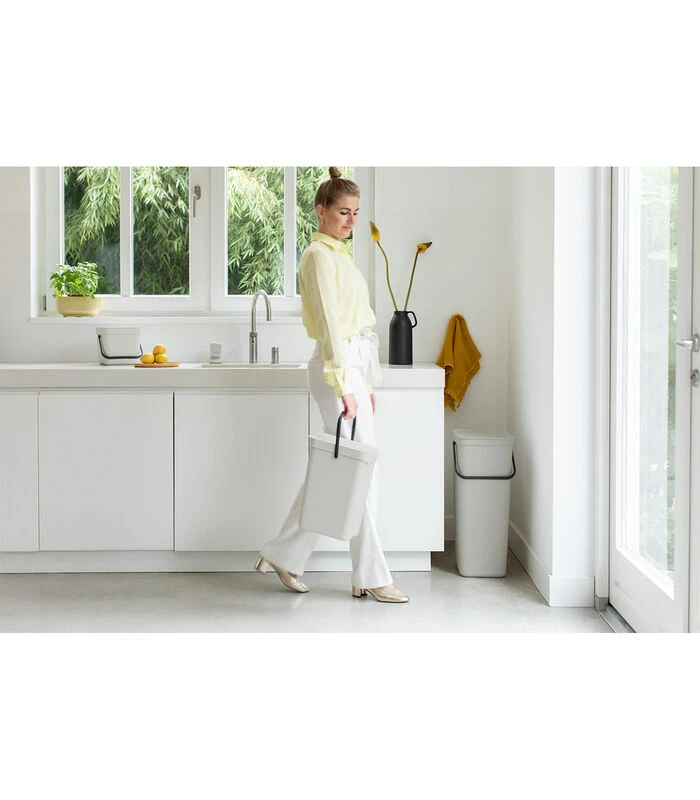 Brabantia Sort & Go Afvalemmer, 12 Liter - Light Grey 4 Brabantia Sort & Go Afvalemmer, 12 Liter - Light Grey - Afbeelding 4