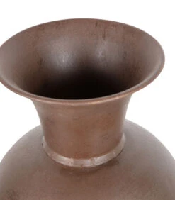 Exclusive Kari Vaas L - Metaal - Bruin - 60x17x17 7 Exclusive Kari Vaas L - Metaal - Bruin - 60x17x17 -Dagelijkse Boodschappen Winkel e7c0ab08d5624ac6a4e3e6e8a40837d7