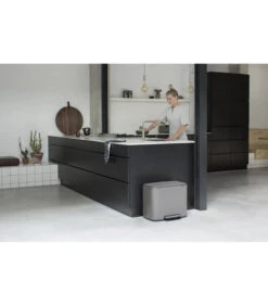 Brabantia Bo Pedaalemmer, 3 Binnenemmers, 3 X 11 Liter - Platinum -Dagelijkse Boodschappen Winkel e9271319d6d9494d925bea786657c7e5