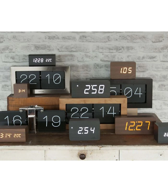 Karlsson Wekker Tube - Zwart Fineer, Wit LED - 21x9x4,5cm 2 Karlsson Wekker Tube - Zwart Fineer, Wit LED - 21x9x4,5cm - Afbeelding 2