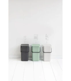 Brabantia Sort & Go Afvalemmer, 12 Liter - Jade Green 7 Brabantia Sort & Go Afvalemmer, 12 Liter - Jade Green -Dagelijkse Boodschappen Winkel eb115ecec8344e30b42ad6f33faab7dc
