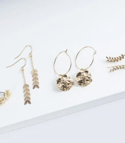 Geurkaars Ceder Met Gouden Messing Oorbellen -Dagelijkse Boodschappen Winkel f7d1228a910b4d06a553472a272d0408