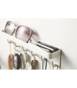 Yamazaki Magnetic Key Hook With Tray - Smart - White -Dagelijkse Boodschappen Winkel f7f9649c167541d38651da0082e3591a